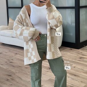 Talulah beige checkered sweater